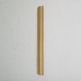 Oxford Kantengriff (224 mm) – Antiker Messing Ziehgriff, elegant am weißen Hintergrund für modernen Stil.