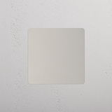 Elegante dekorative Wandverkleidung – auf weißem Hintergrund: Nickel einzelne Grundplatte ohne Schalter oder Steckdose (0x)