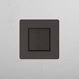 Wippschalter – Bronze + Schwarz – auf weißem Hintergrund