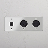 USB-C-Anschluss (30 W) 1x + Schweizer Steckdoseneinsatz (Typ J) 2x rund in Dreifachrahmen – Durchsichtig + Schwarz