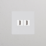 Einfachrahmen mit Steckdosen und 2x HDMI-Anschluss, weiß lackierbar für dezente Integration und Konnektivität.