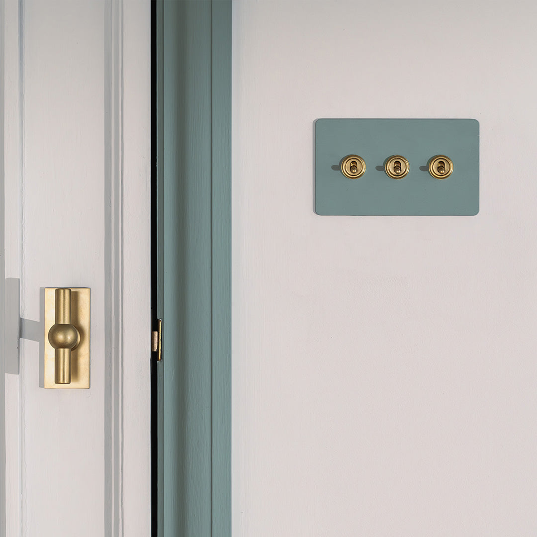 A custom finish: our paintable and clear products