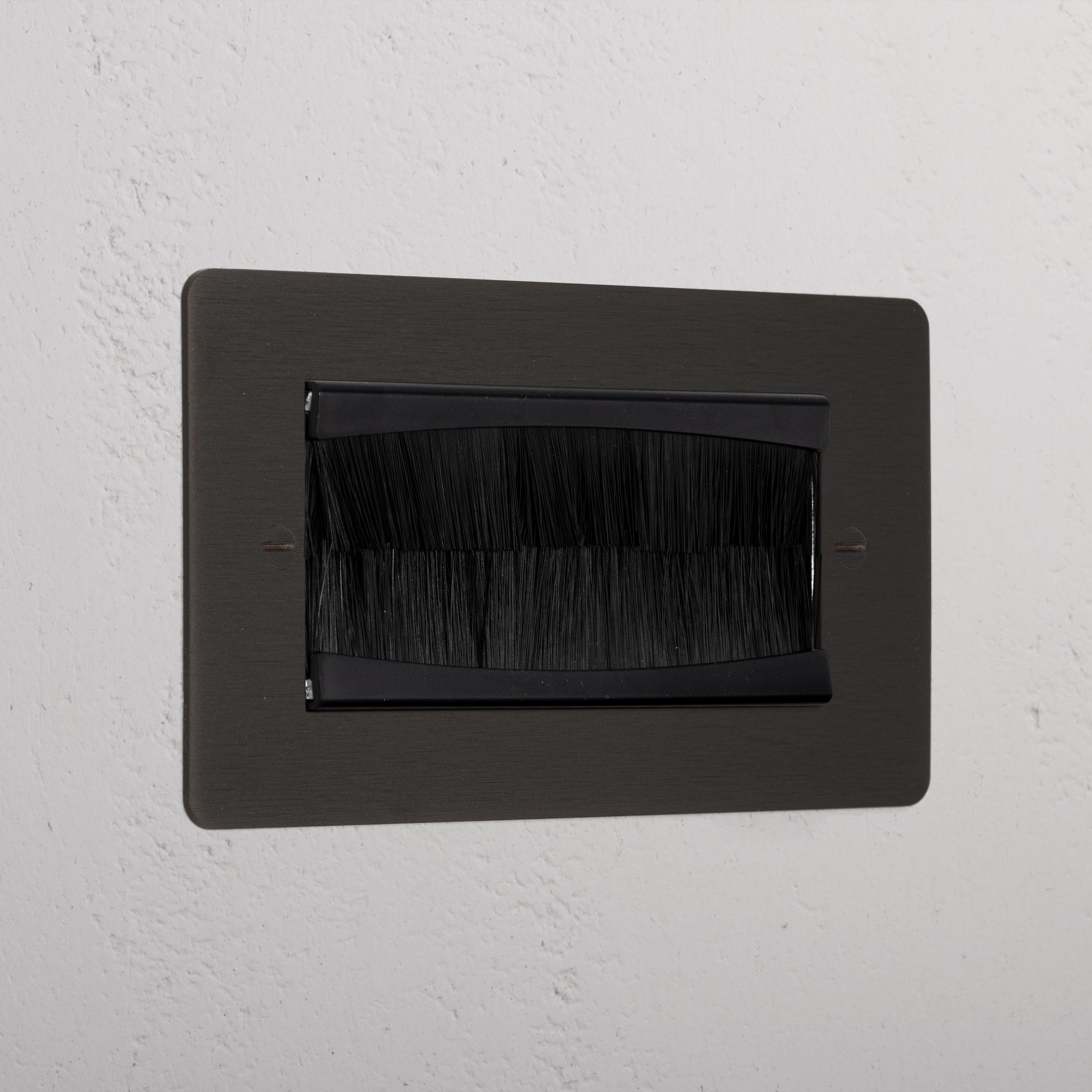 Bronze Double Module Brush Plate Black