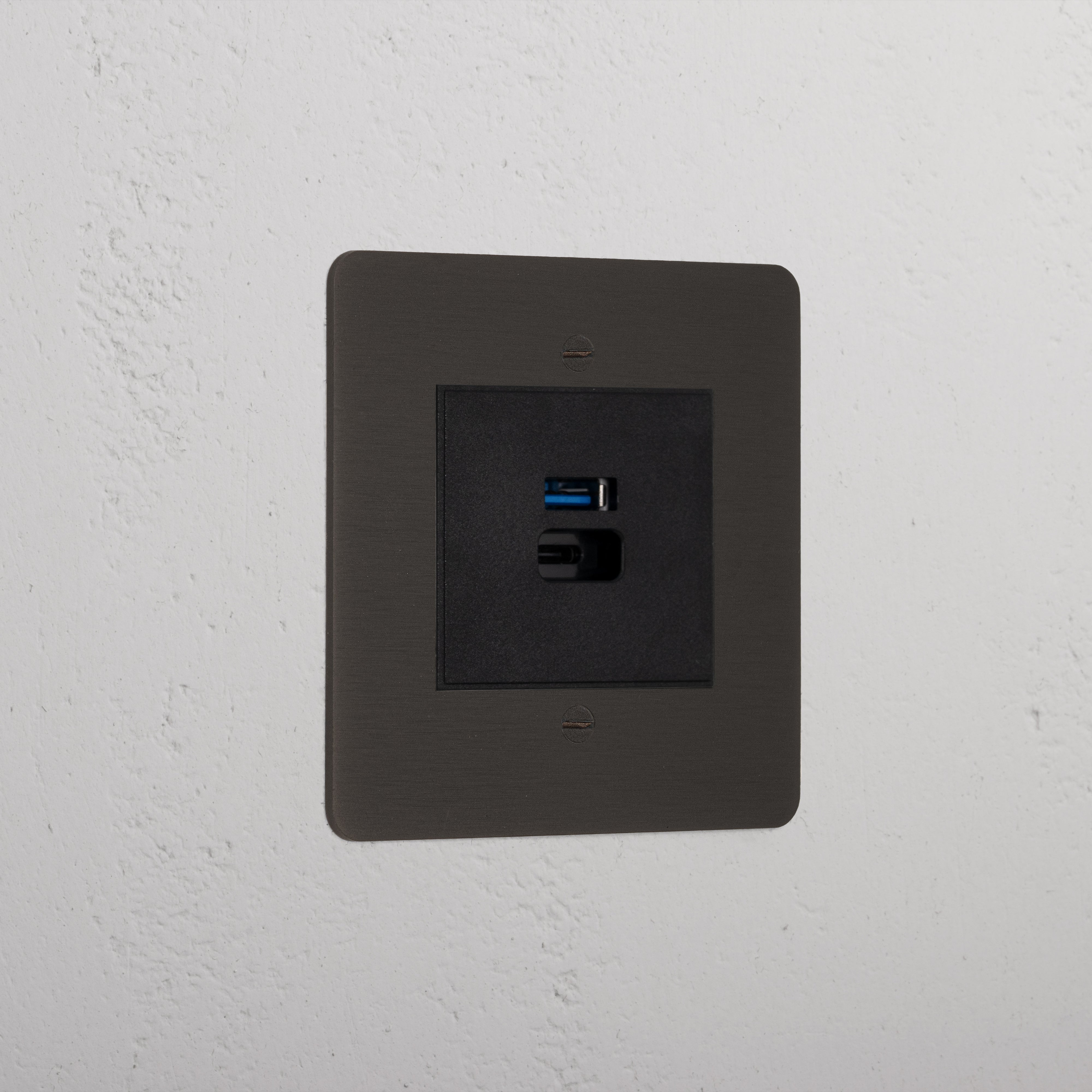Bronze Designer Usb A+C Fast Charge Socket Black