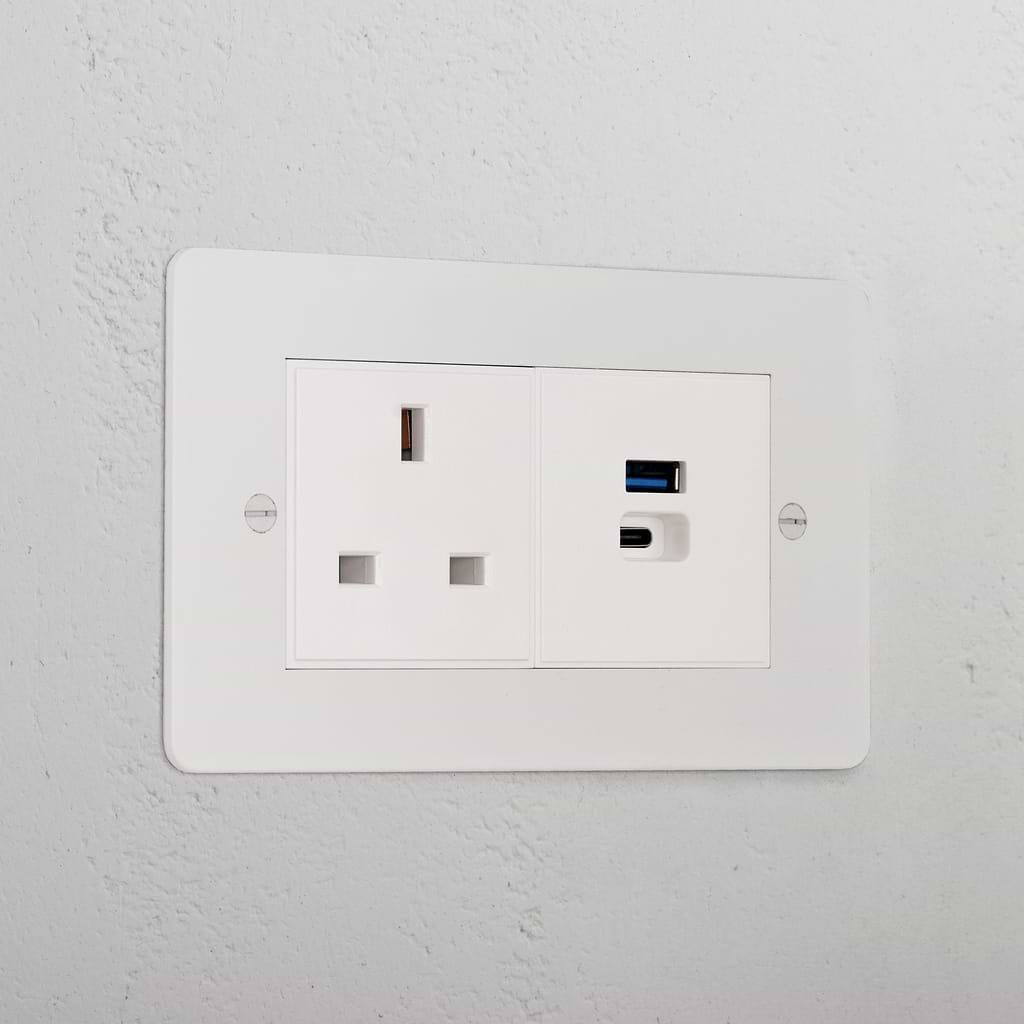 13A Socket + USB A+C Fast Charge _ Paintable White