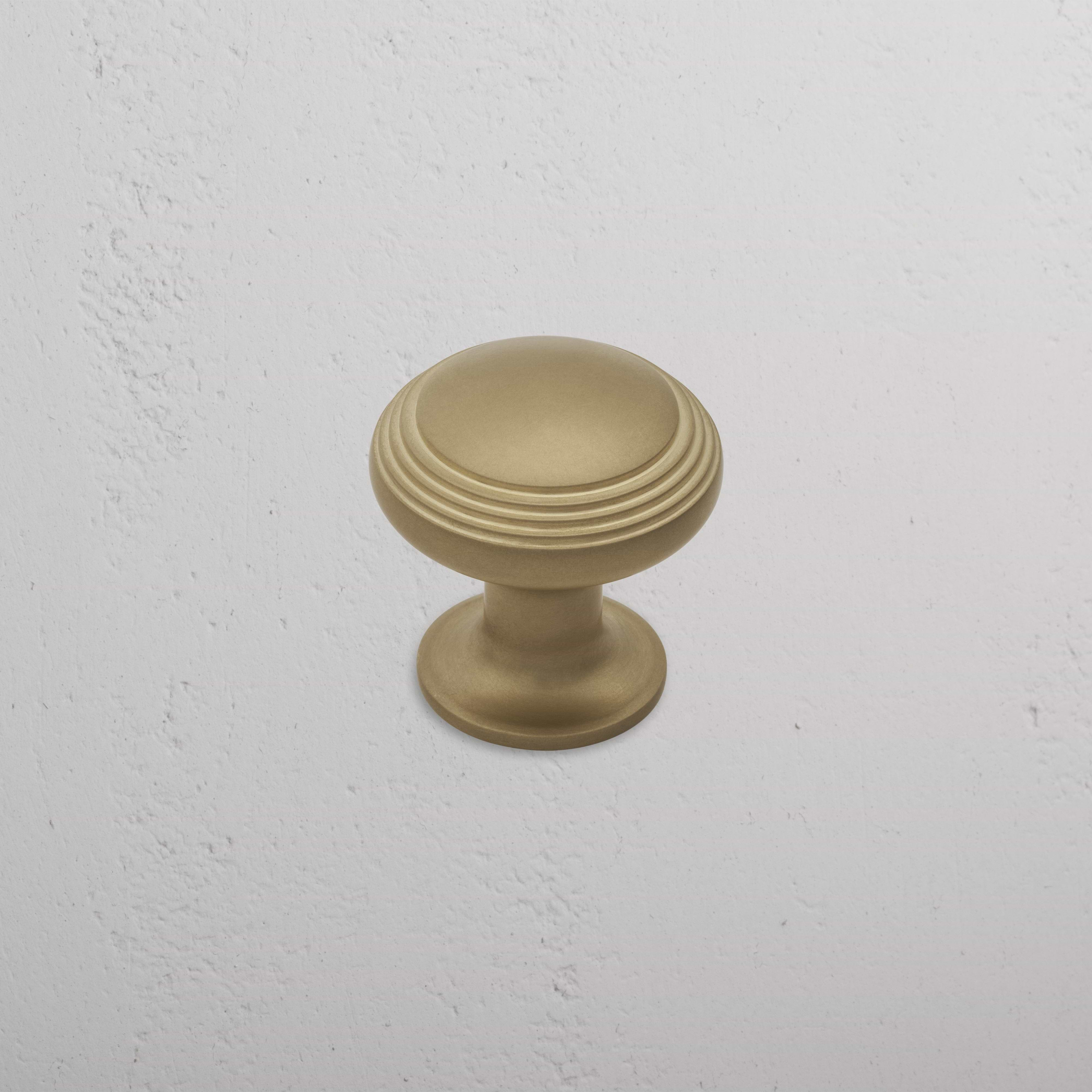 Barlow Furniture Knob Medium – Antique Brass