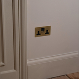 Double Socket with USB-C Fast Charge - Antique Brass Black