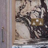 Antique brass double socket with USB-C fast charge, featuring a white finish.