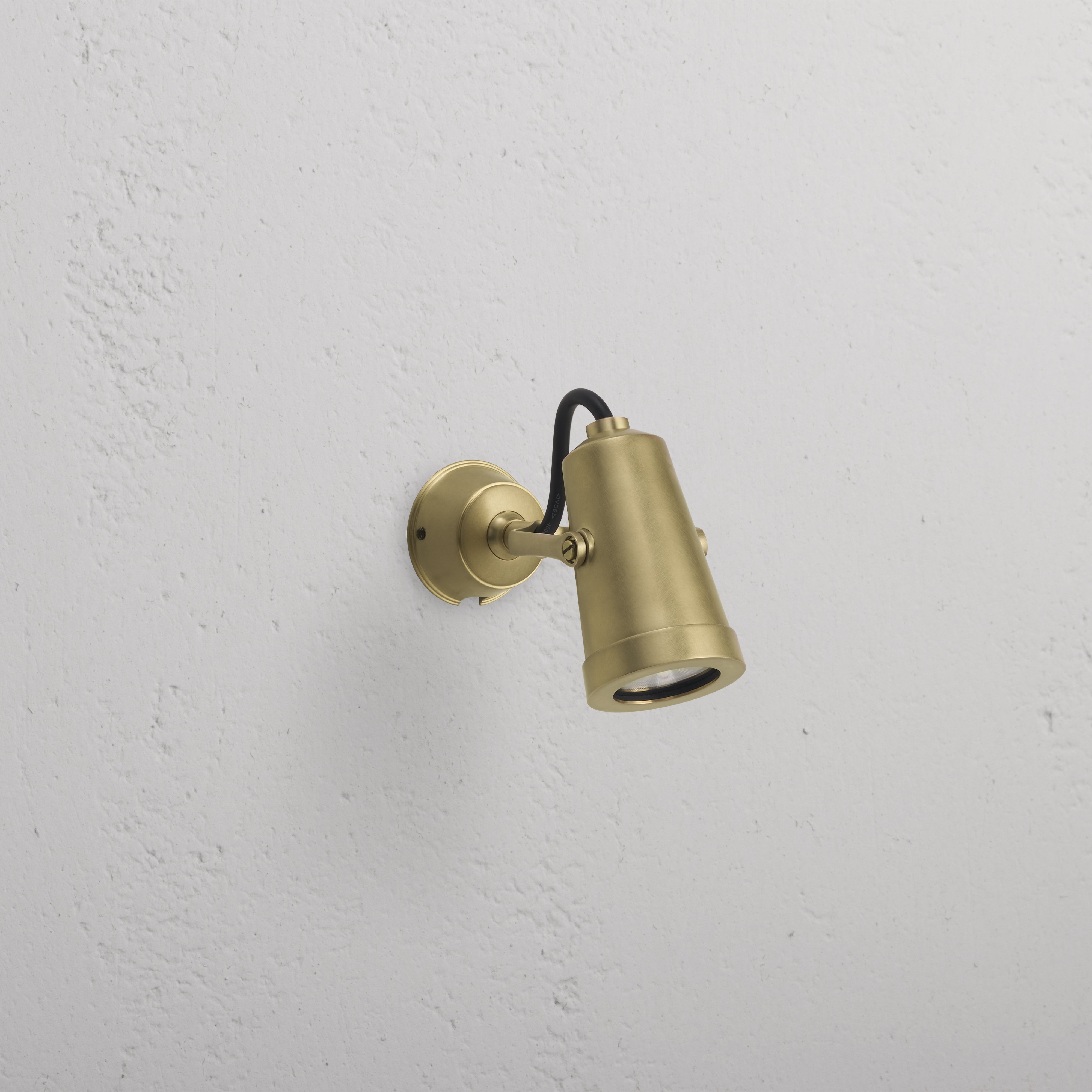 Cambridge Wall Spotlight – Antique Brass