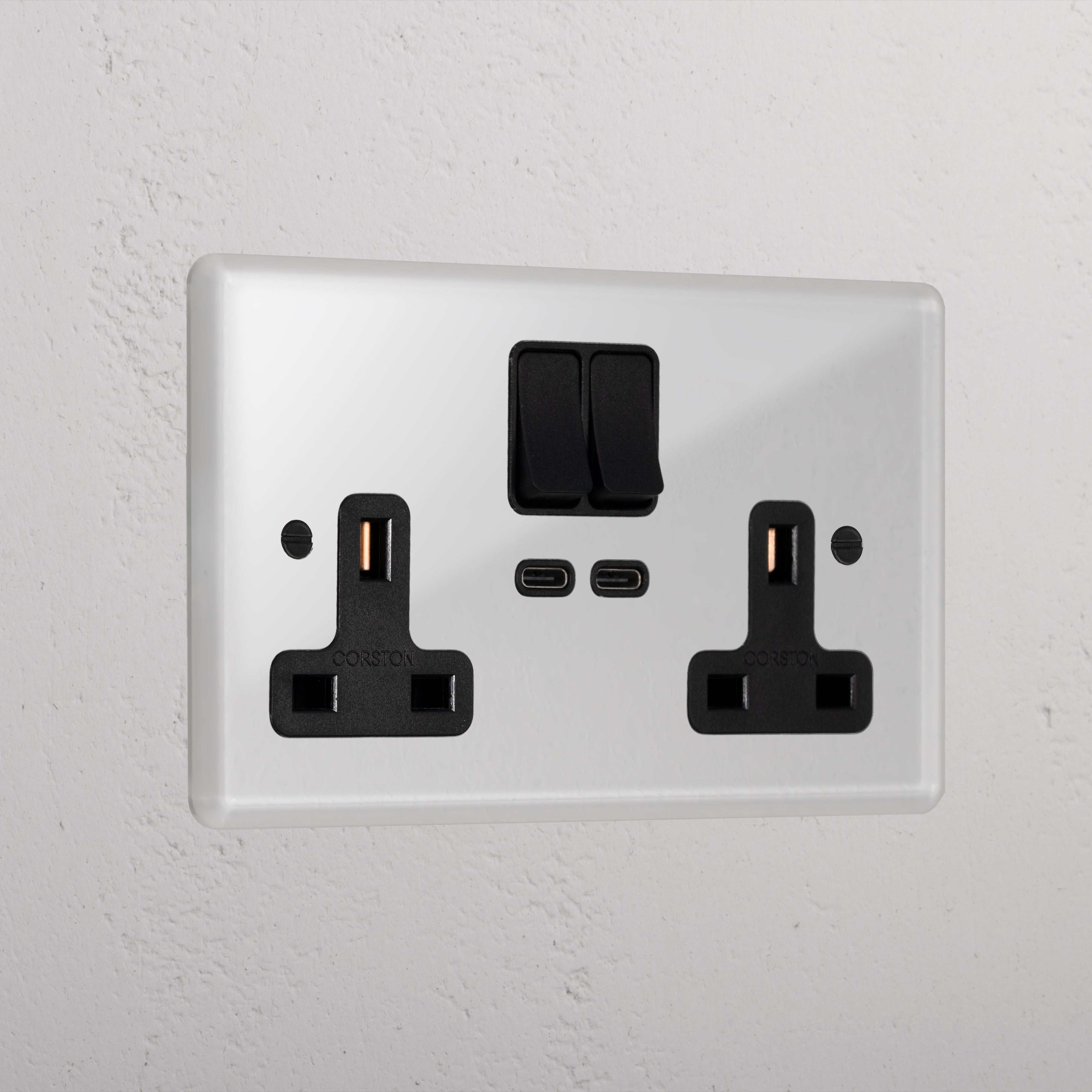 Clear Double Socket With Usb-C Fast Charge Black