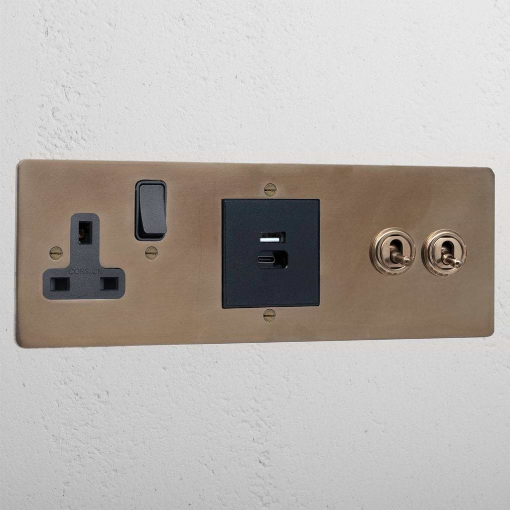Luxury antique brass 2 gang toggle and USB A+C fast charge and single socket black