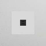 Einfachrahmen mit USB-Anschluss (30 W) – Lackierbar + Schwarz