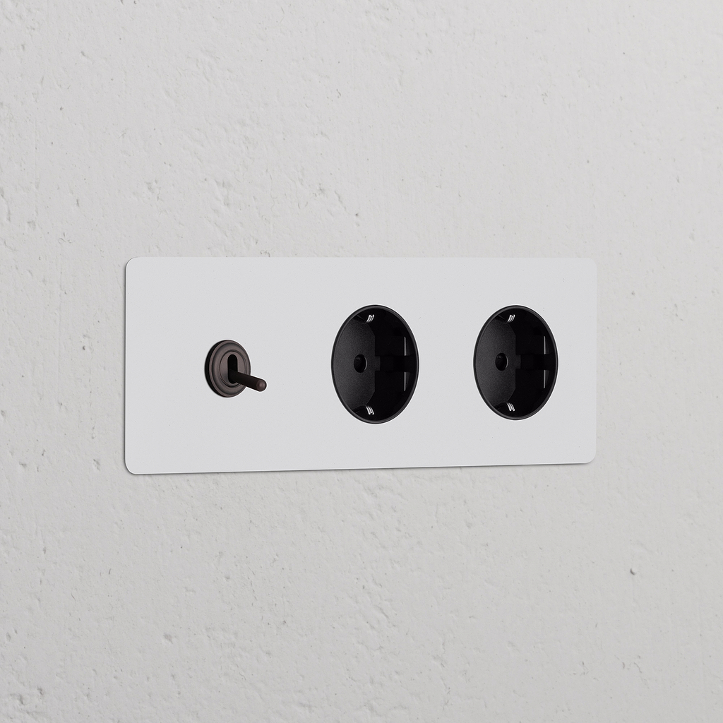 Dreifachrahmen mit Kipphebelschalter + 2x Schuko Typ F runder Steckdoseneinsatz – Lackierbar + Bronze + Schwarz