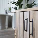 Tirador para muebles Kilburn de 128 mm - Bronce