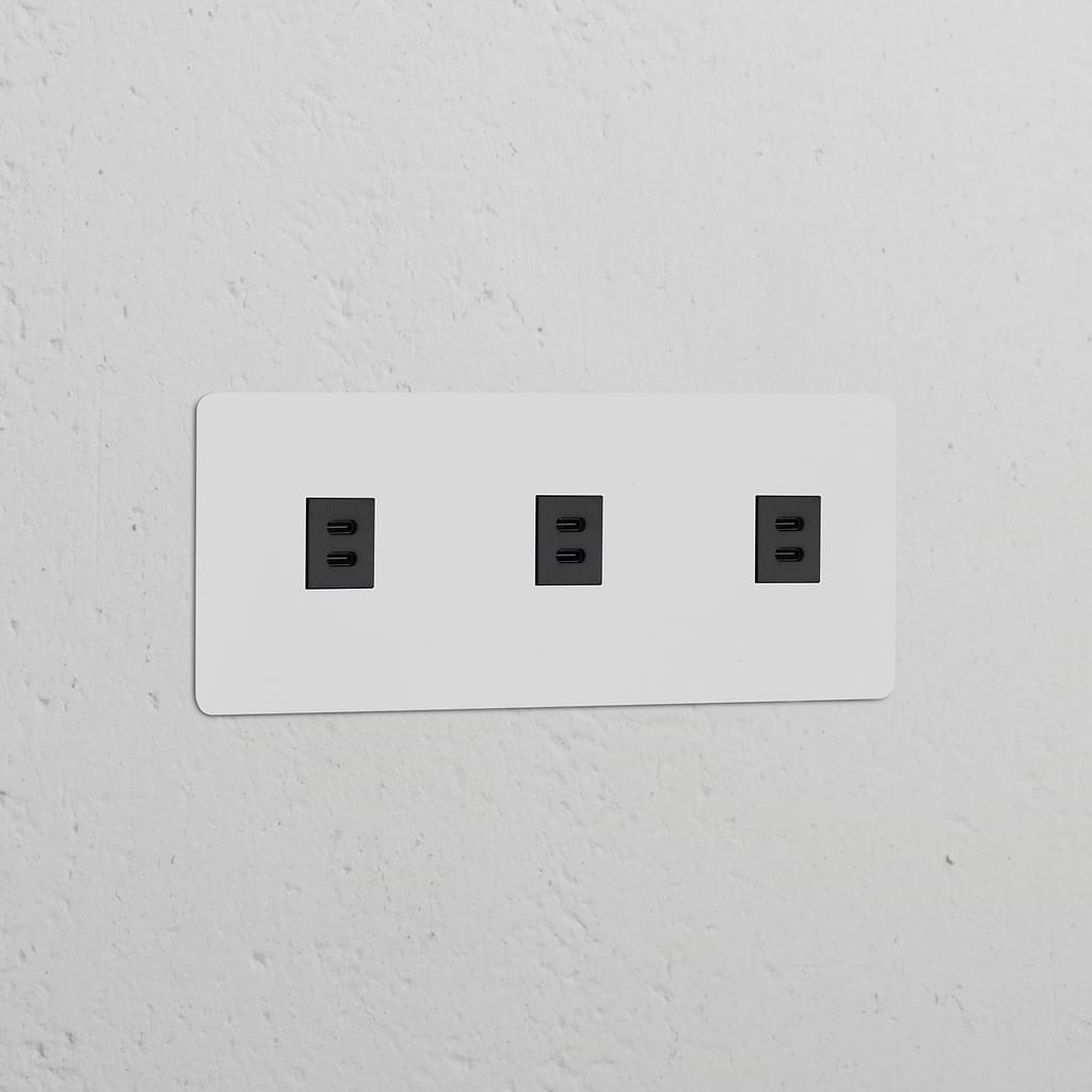 Enchufe USB-C de 30W x3 (marco triple) - Pintable (inserción negra)