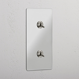 Interruptor doble de palanca en níquel pulido y traslúcido con diseño vertical versátil - Control moderno de iluminación