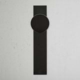 Pomo para puertas Onslow con placa larga (con muelle) - Bronce