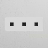 Enchufe USB-C de 30W x3 (marco triple) - Pintable (inserción negra)