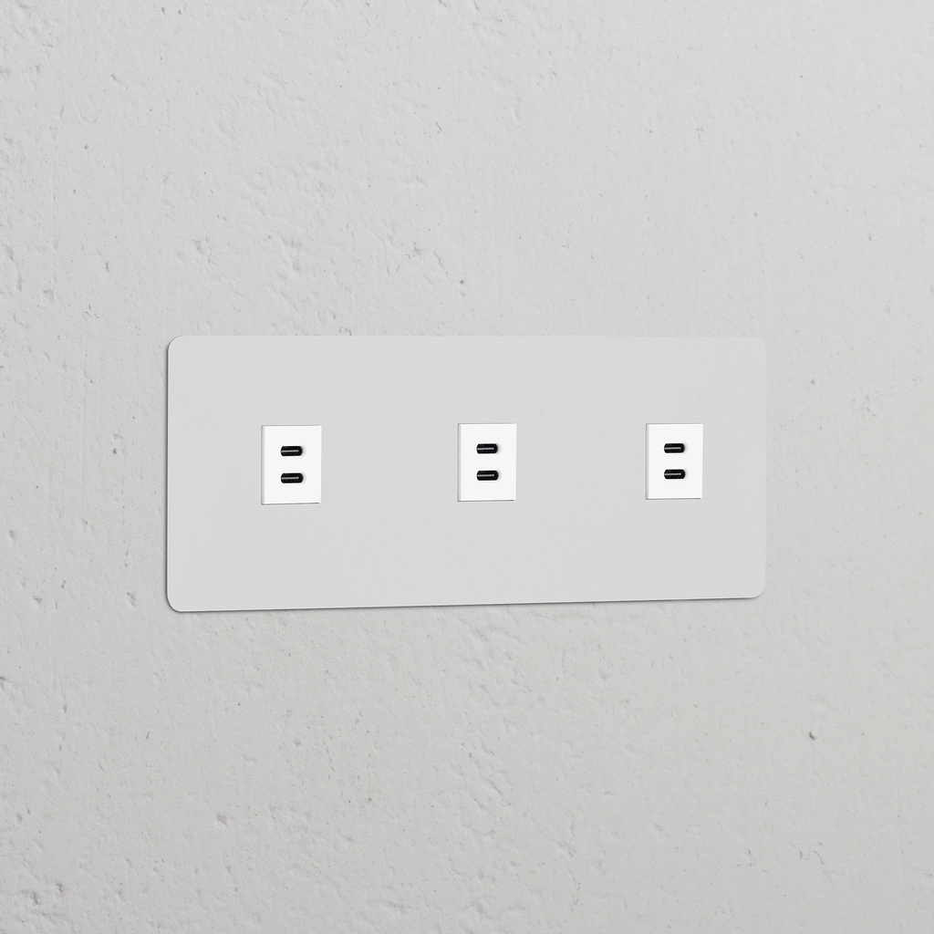 Enchufe USB-C de 30W x3 (marco triple) - Pintable (inserción blanca)