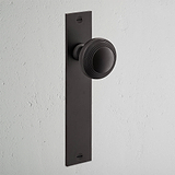 Pomo para puertas Poplar con placa larga (fijo) - Bronce