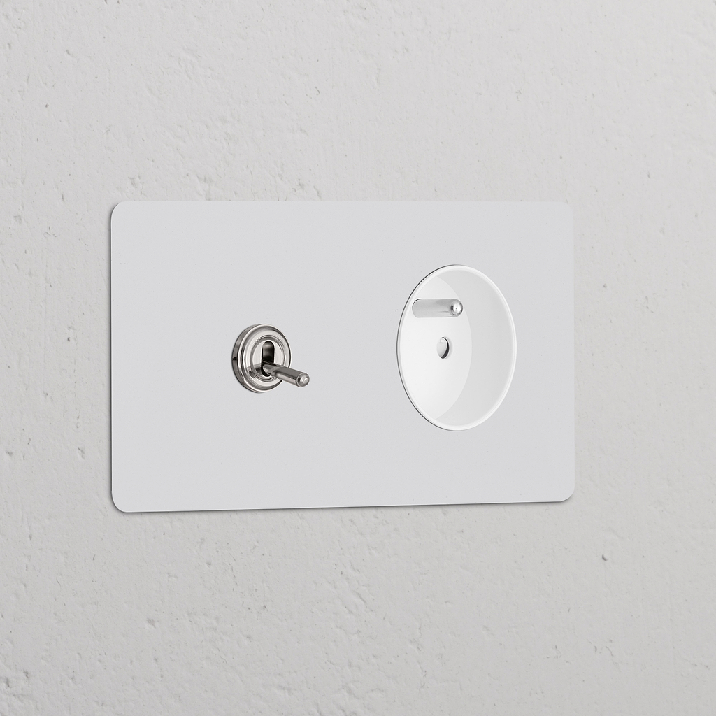 Interrupteur VV à Levier & Prise de Courant Ronde Type E (Plaque Double) - Nickel Poli Peignable Insert Blanc
