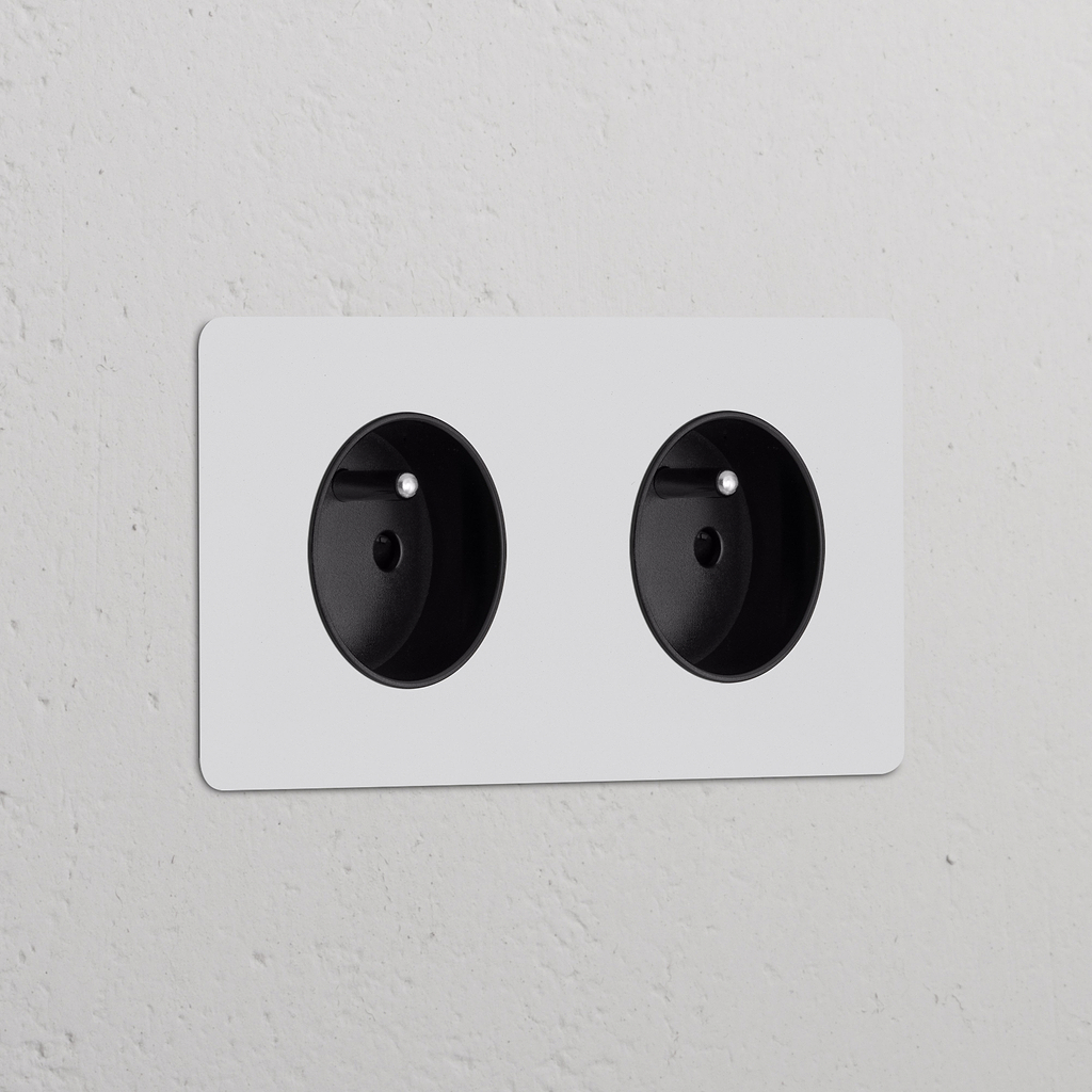 Prise de Courant Ronde Française/Belge Type E x2 (Plaque Double) - Peignable Insert Noir