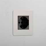 Modulo Singolo Schuko/Bipasso in Nichel Lucido Nero
