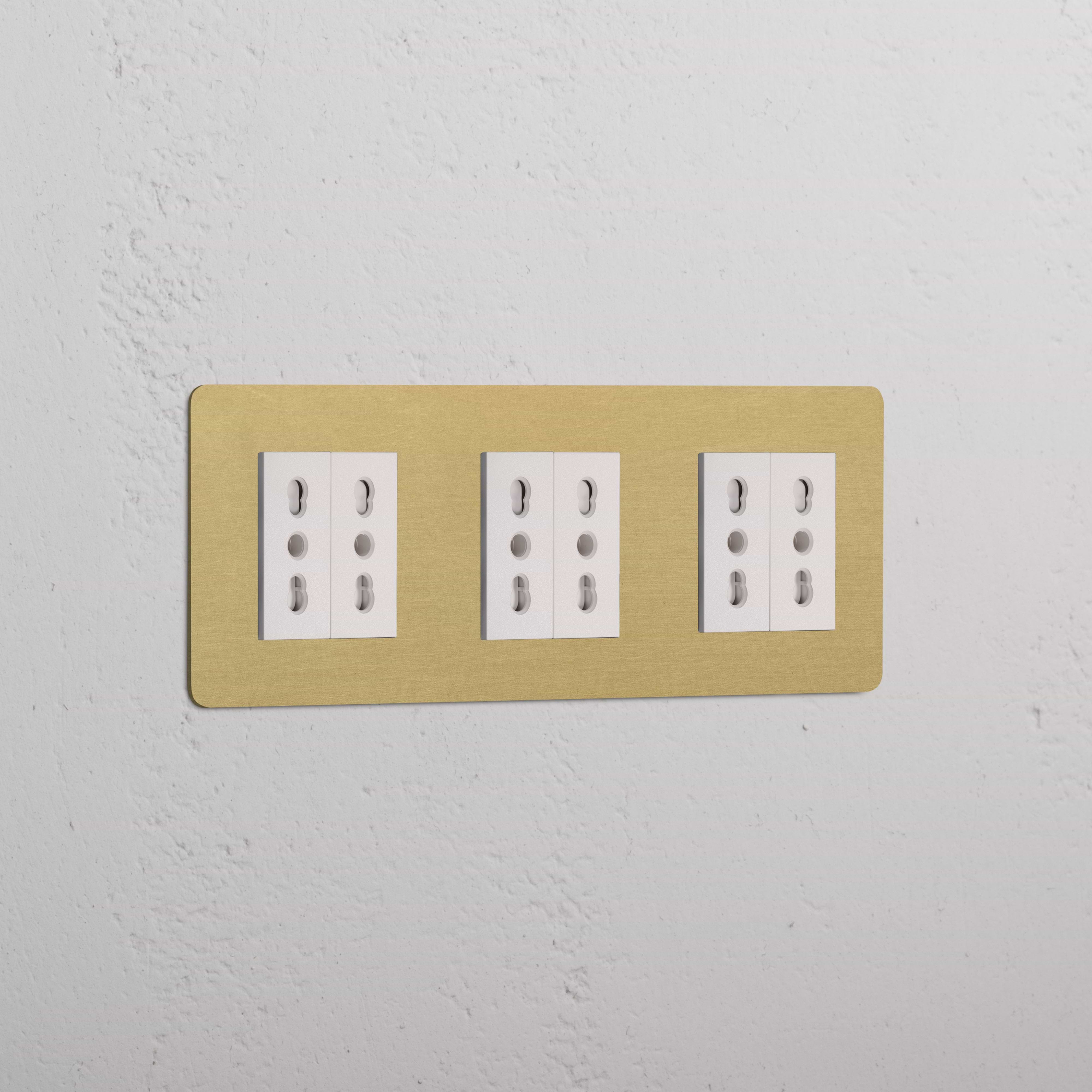 Modulo Triplo Prese Moduli in finitura ottone anticato bianco, caratterizzato dal design Modulo Triplo 6x Bipasso.
