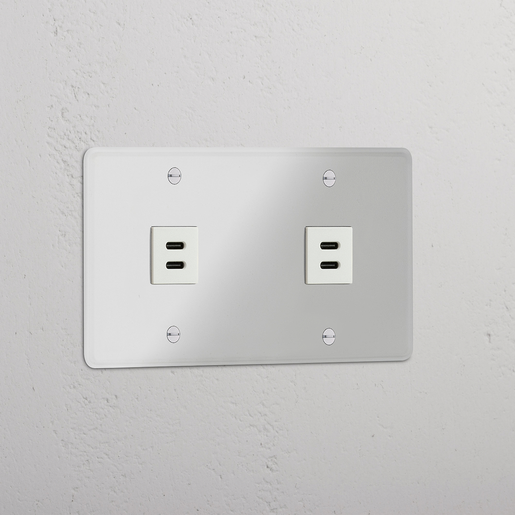 Modulo USB Doppio Alta Velocità in Bianco Trasparente - Accessorio di Ricarica Efficace