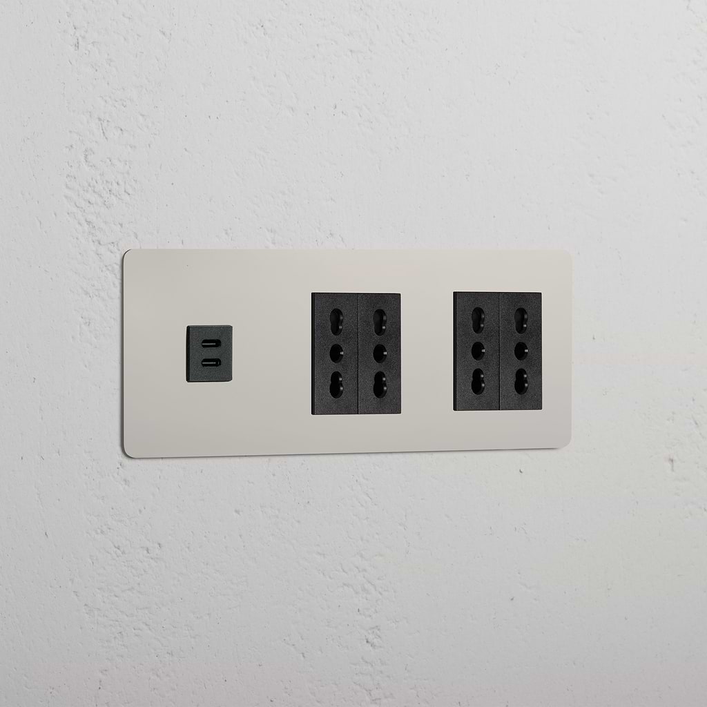 Modulo Triplo USB 30W & 4x Bipasso in Nichel Lucido Nero