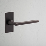 Clayton Maniglia per Porta con Placca Corta a Molla - Bronzo