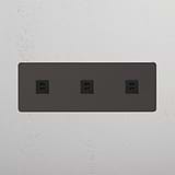 Modulo USB Triplo ad Alta Velocità in Bronzo Nero - Soluzione Superiore di Ricarica su Sfondo Bianco