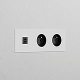 Moduł gniazda USB 30 W i okrągły moduł gniazda francusko/belgijskiego typ E x 2 w potrójnej ramce - Czarny do malowania
