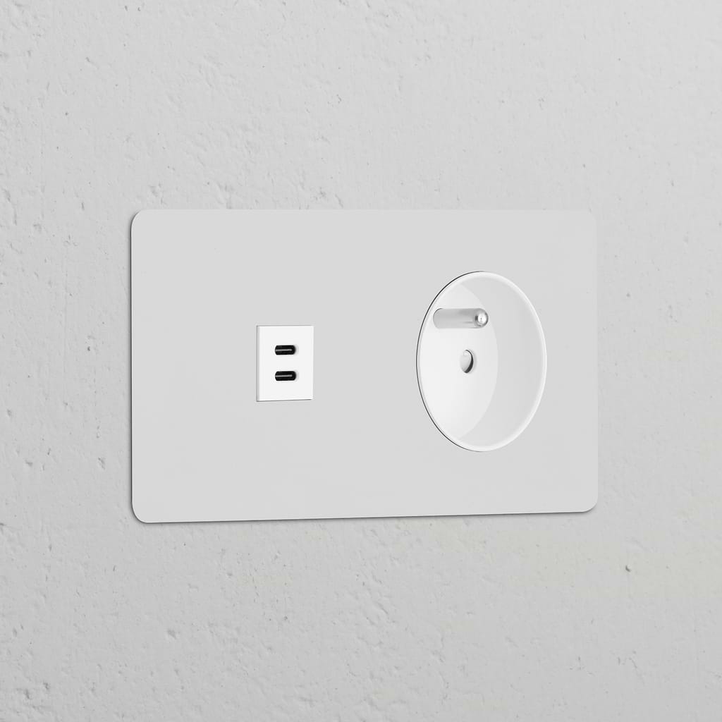 Moduł gniazda USB 30 W i okrągły moduł gniazda francusko/belgijskiego typ E w podwójnej ramce - Biały do malowania