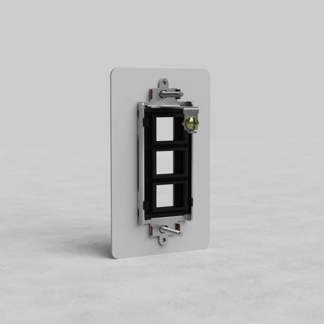 Paintable 1G 3x Keystone Plate Kew US with three empty keystone slots, shown on a neutral gray background.
