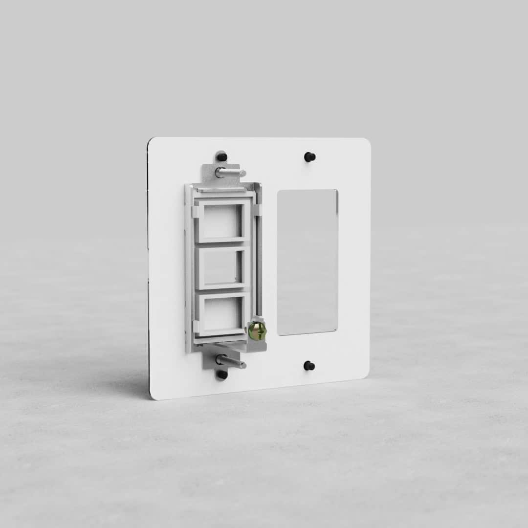Clear 2G Outlet & Keystone Plate Kew US with two outlet openings and a keystone slot, shown upright on gray.