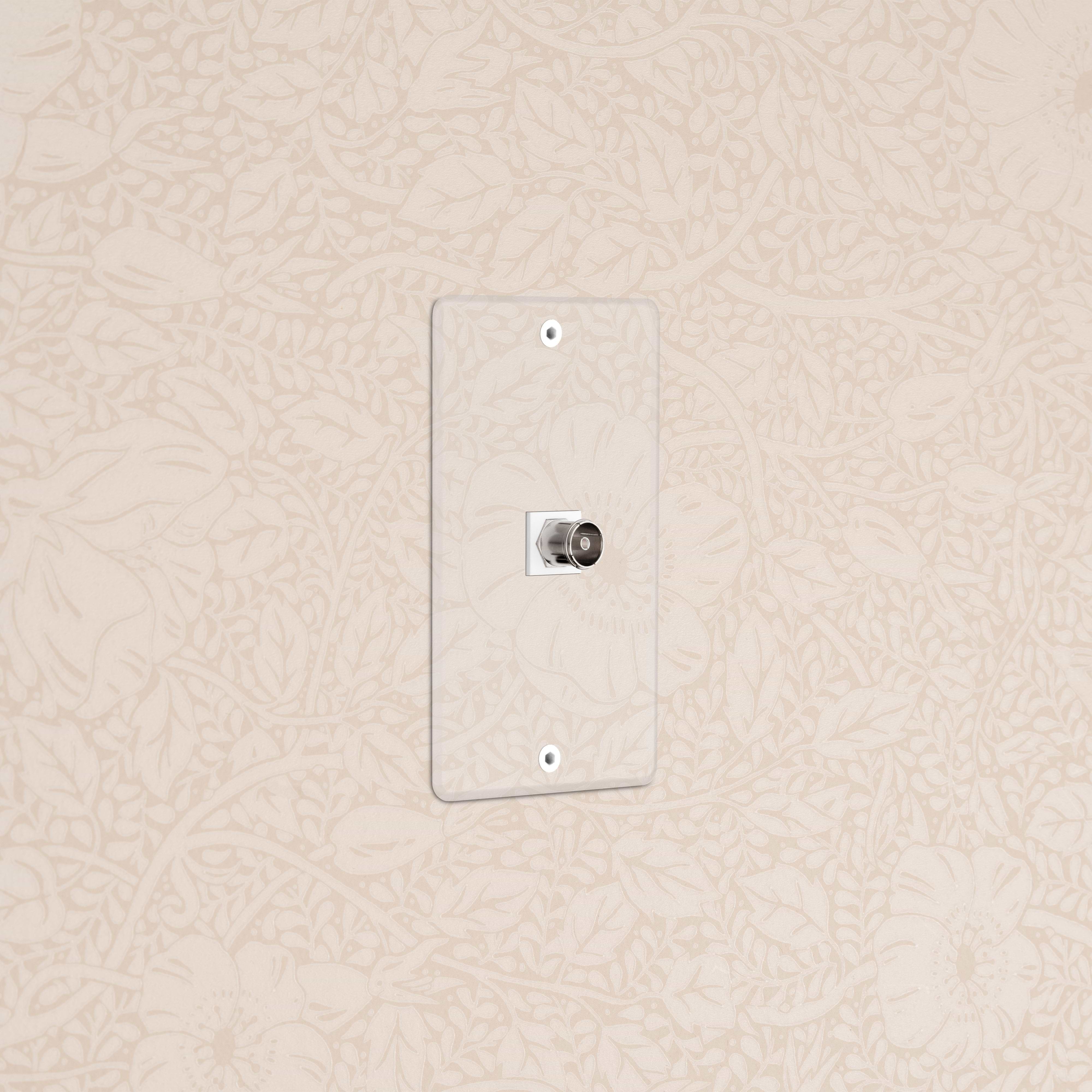 Kew 1G TV Keystone in clear white, a single port wall plate for TV connections.