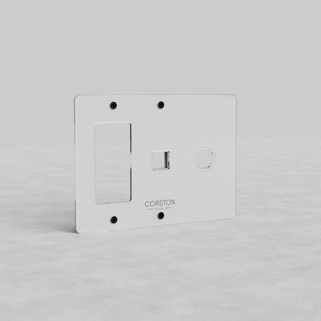 Clear 3-gang outlet, keystone, and switch plate (Kew US) with three cutouts and four mounting holes.