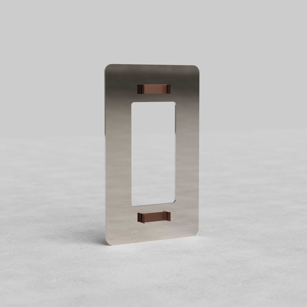Polished nickel 1G outlet plate Kew US with central cutout, designed for a single US-style electrical outlet.