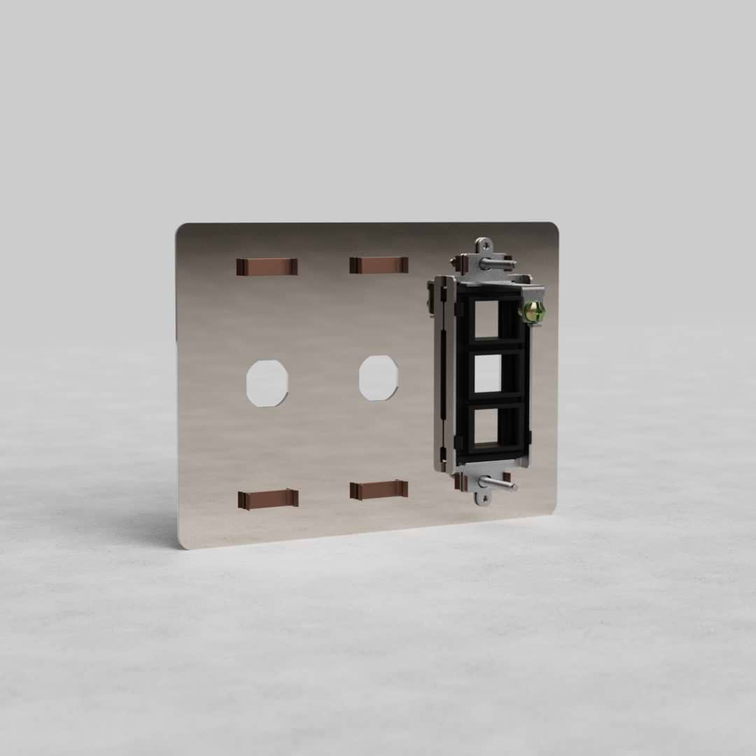 Polished nickel 3G 2x switch and keystone plate with two switches and keystone openings, Kew US style.