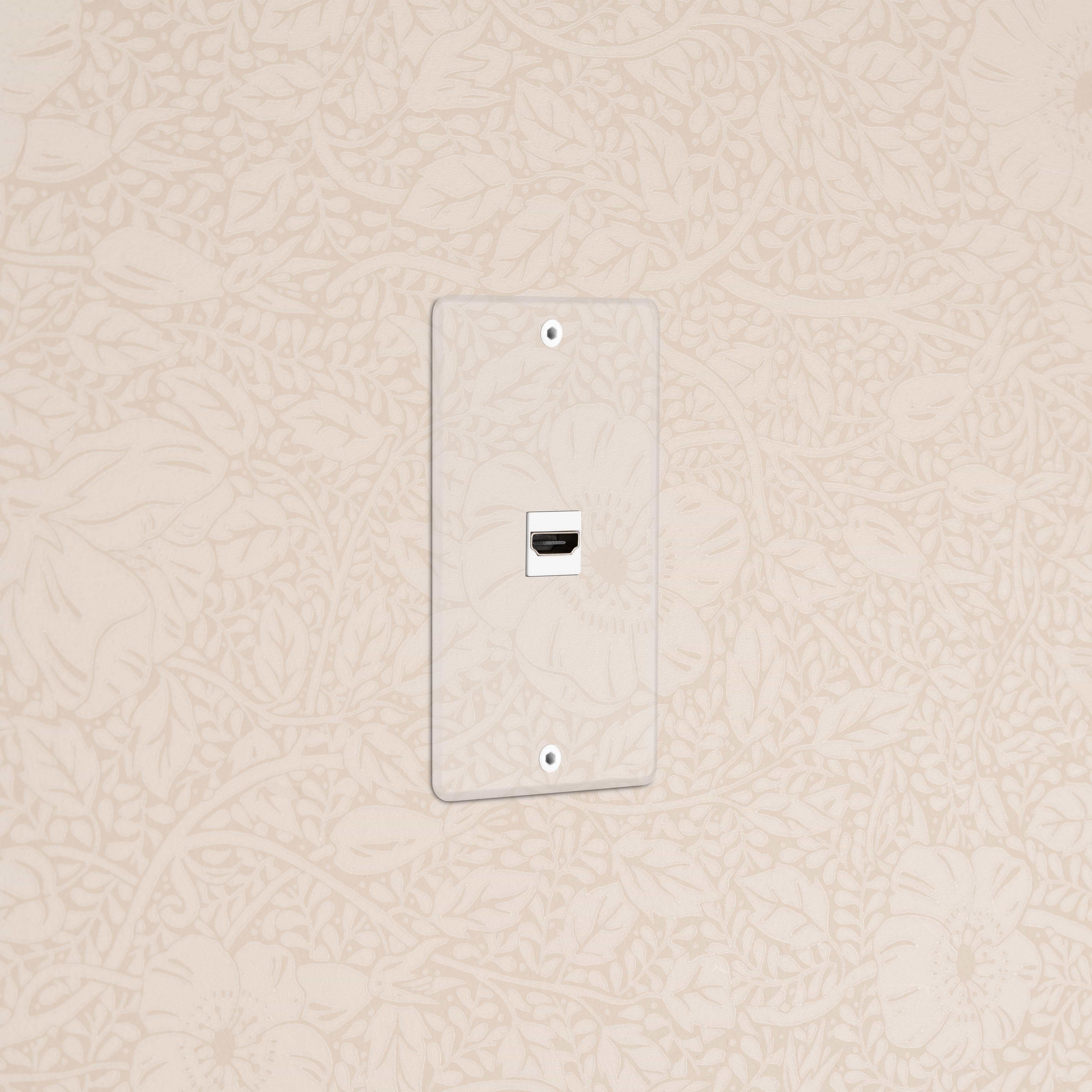 Kew 1G HDMI Keystone in clear white finish, single HDMI port keystone wall plate for cable management.