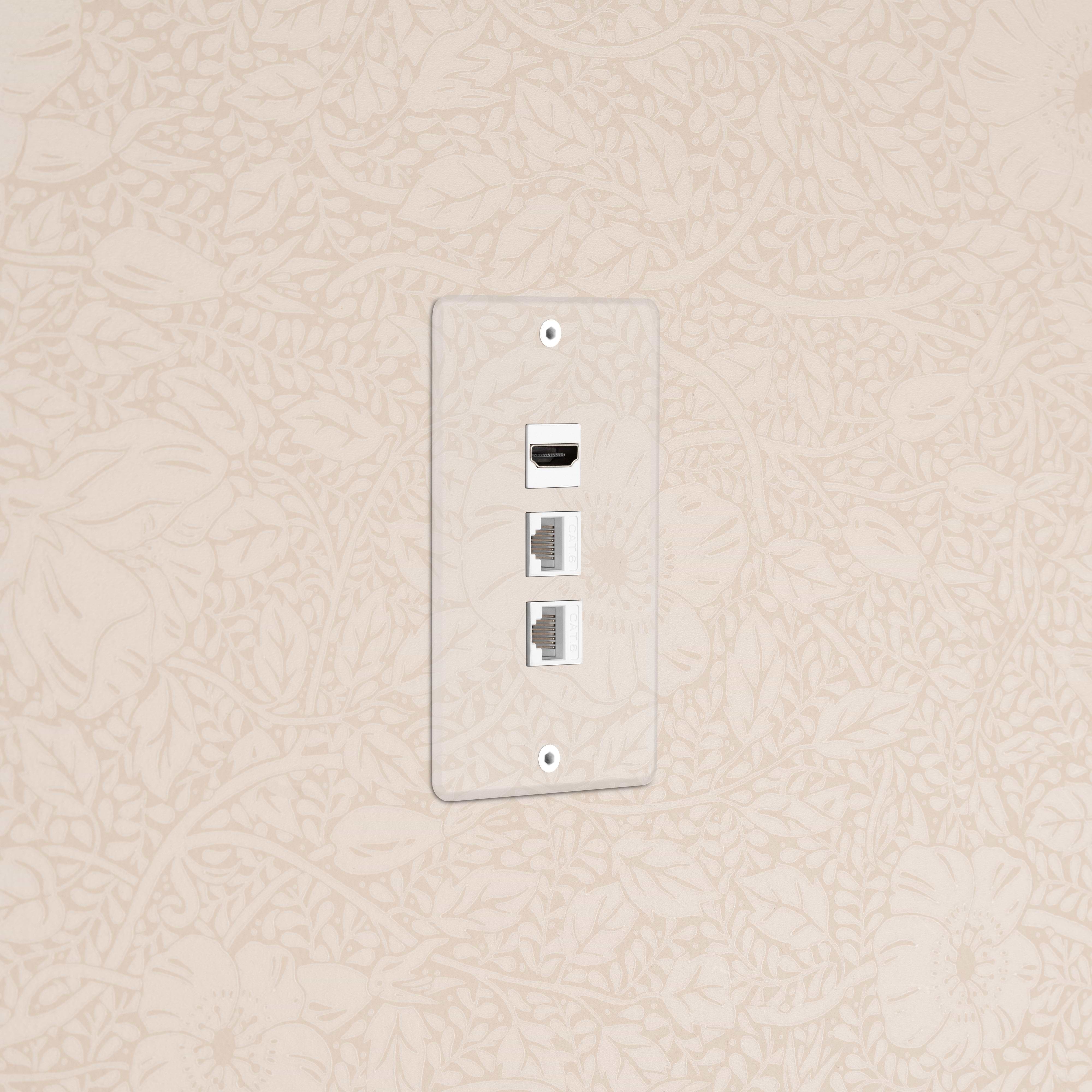 Kew 1G HDMI & 2x CAT6 Keystone wall plate in Clear White with one HDMI and two Ethernet ports.