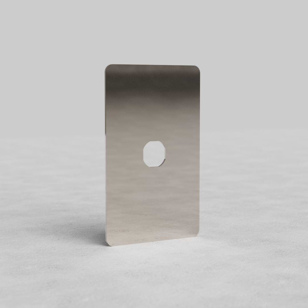 1G Switch Plate Kew US in polished nickel, rectangular with a central hexagonal switch aperture.