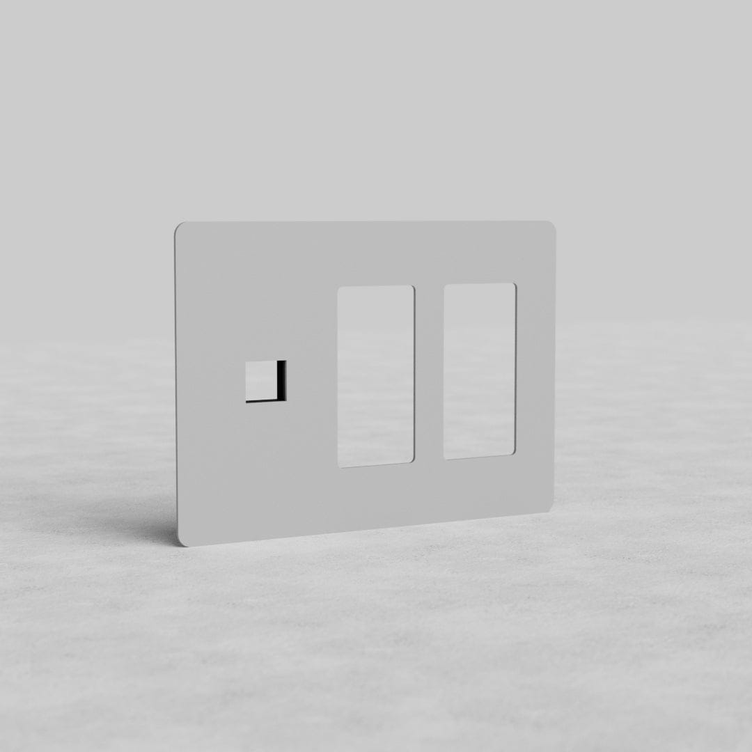 Paintable white 3-gang wall plate with two outlet openings and one keystone slot, Kew US model.