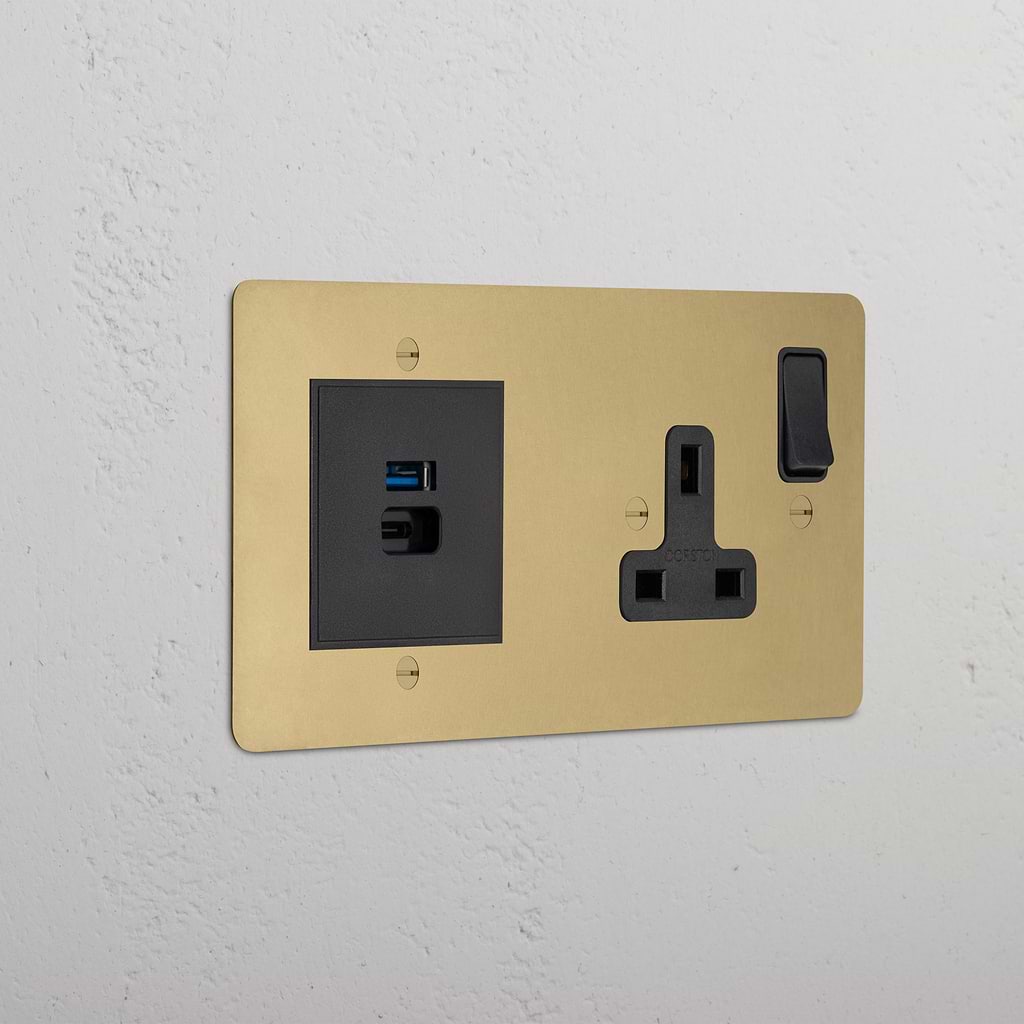 Single Socket & USB-C Fast Charge Antique Brass Black | Sockets & Modules