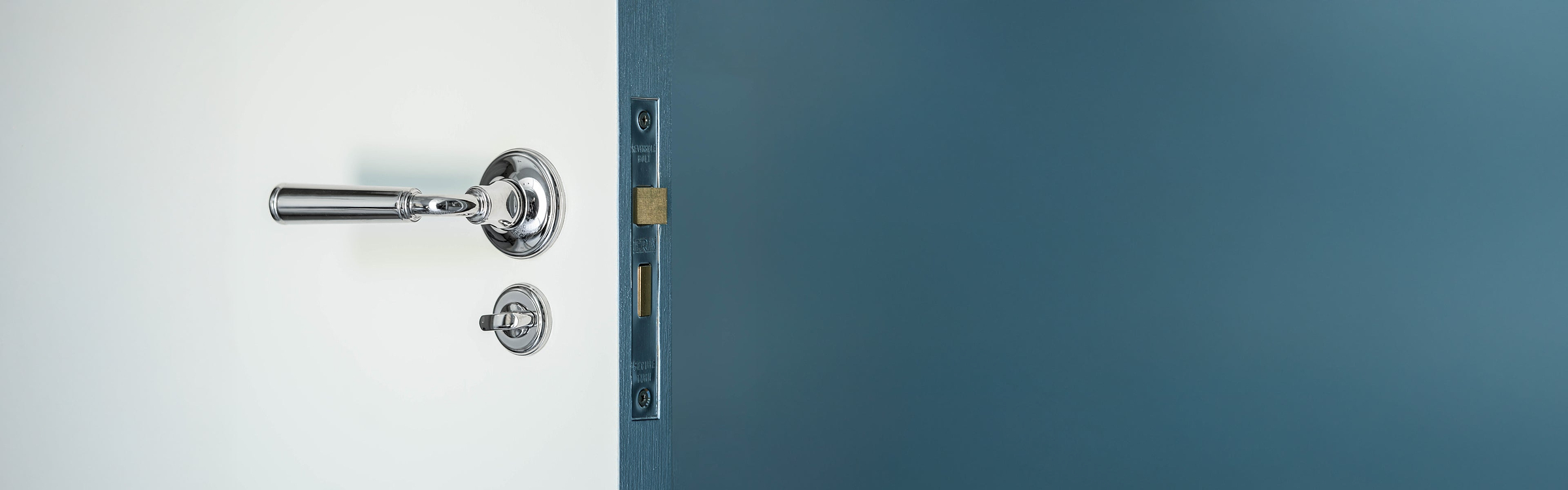 Polished nickel door hardware