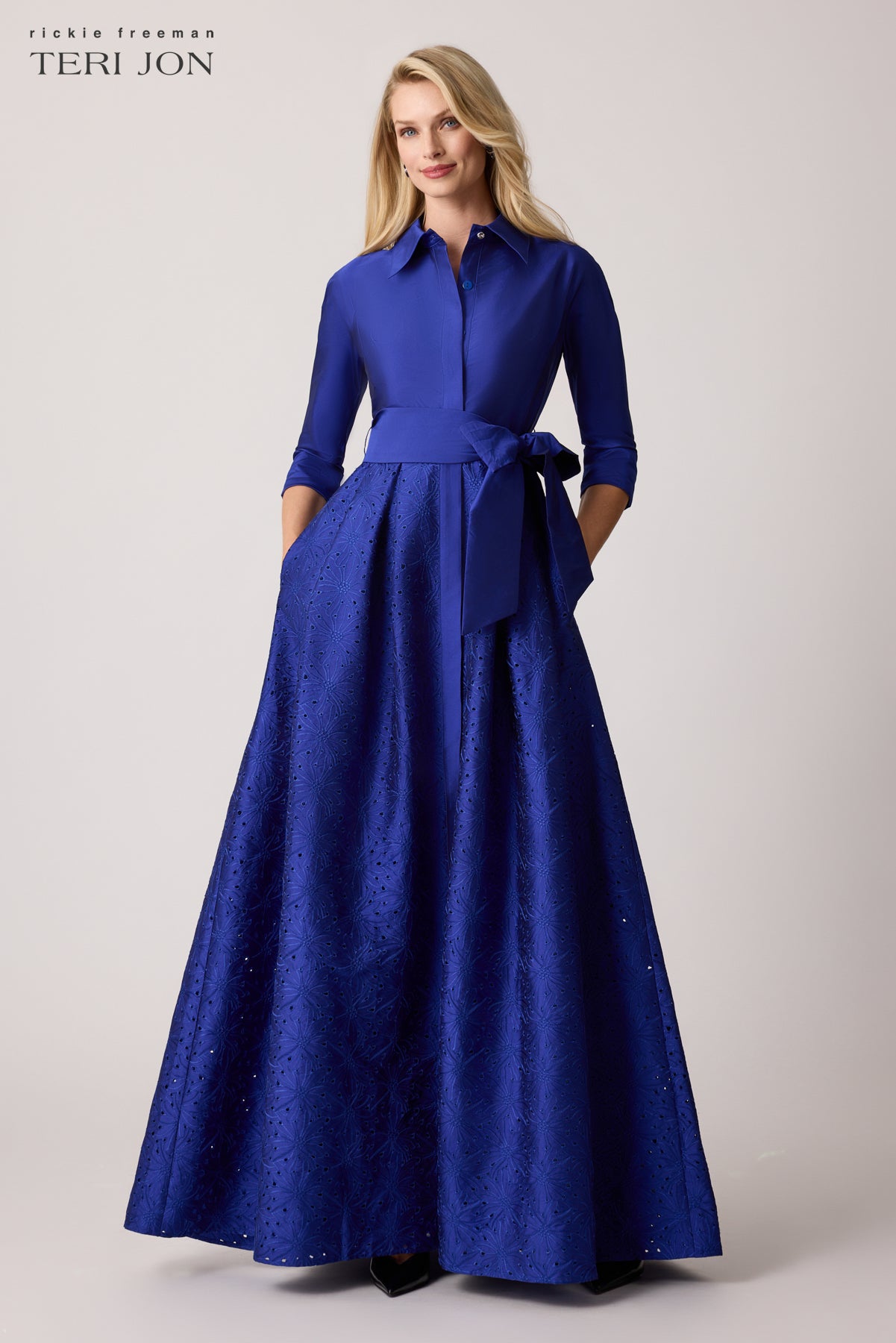 Jacquard Border Pattern Shirt Gown