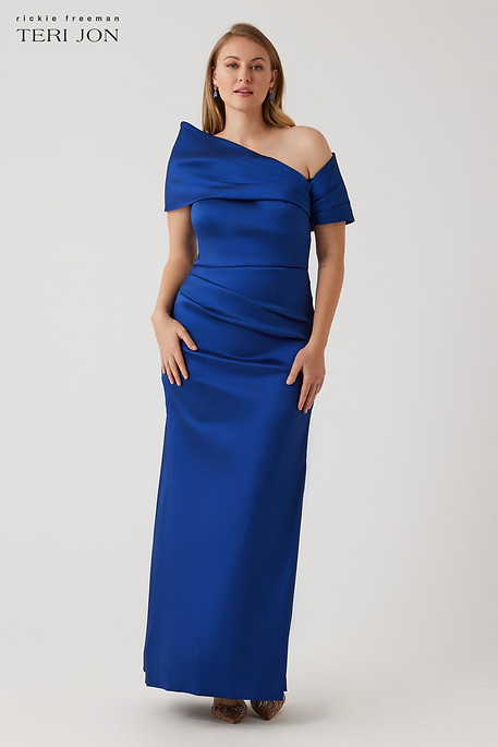 Crepe Fitted Sleeve Gown