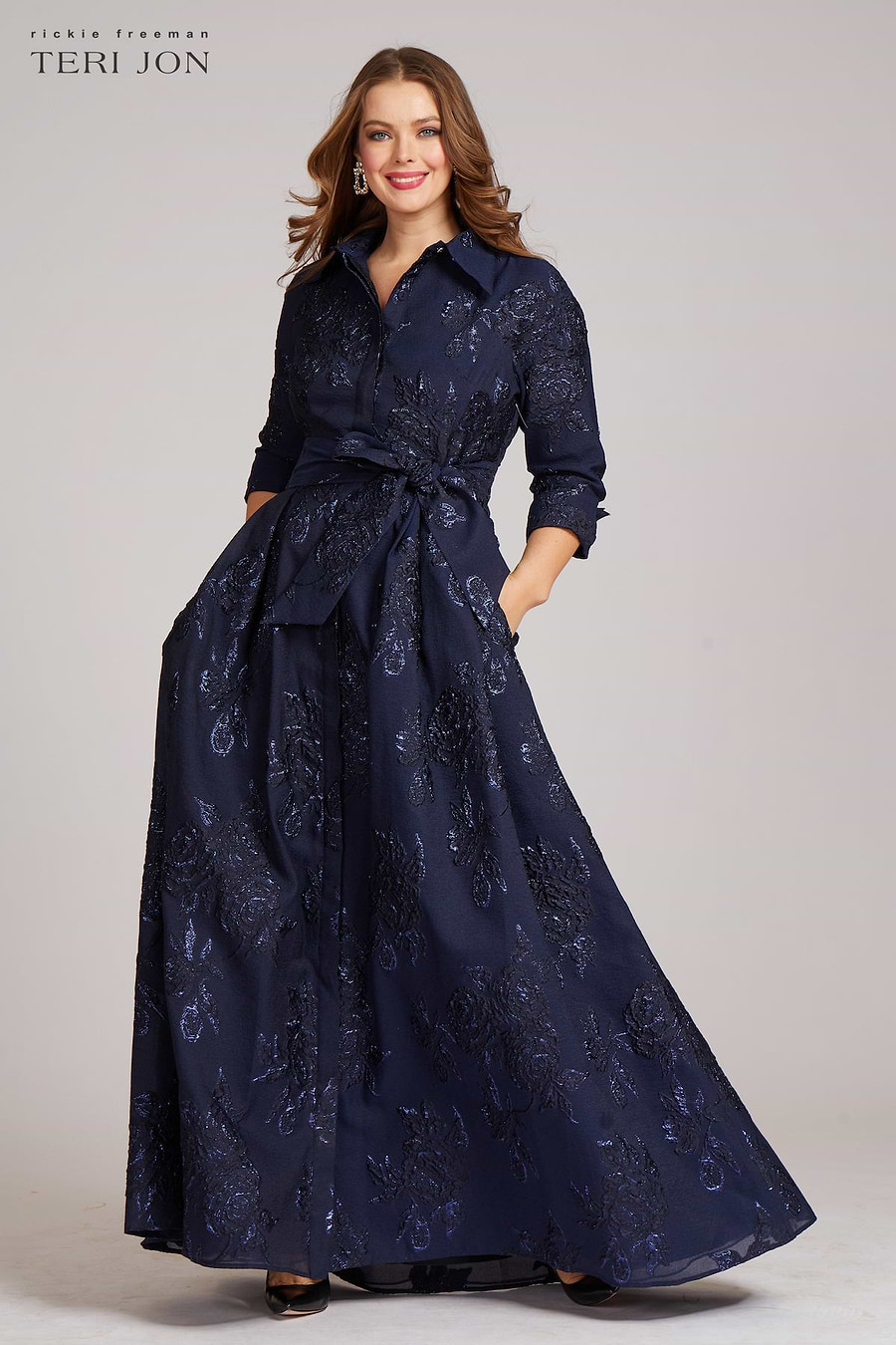 teri jon by rickie freeman metallic jacquard shirt dress gown Teri Jon Emerald Jacquard Shirtdress Blush Gown with Print Size 16