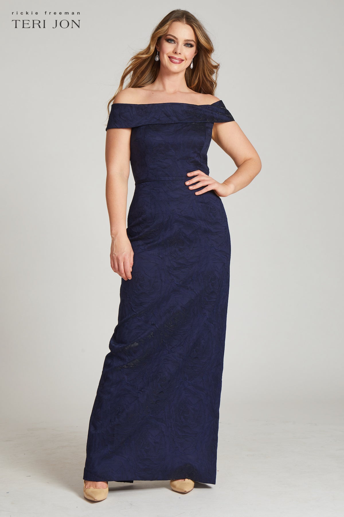 Navy plus size image